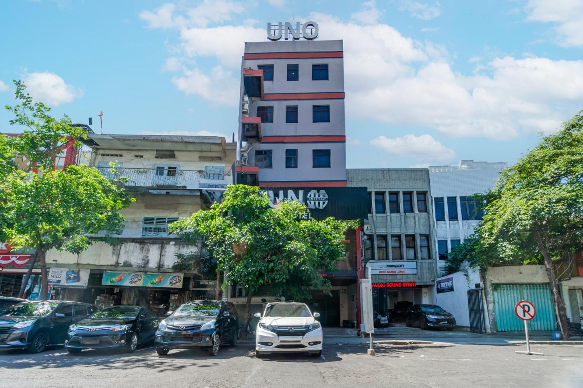 Hotel O Genteng Near Genteng Market Formerly Uno Hotel Сурабая Екстер'єр фото